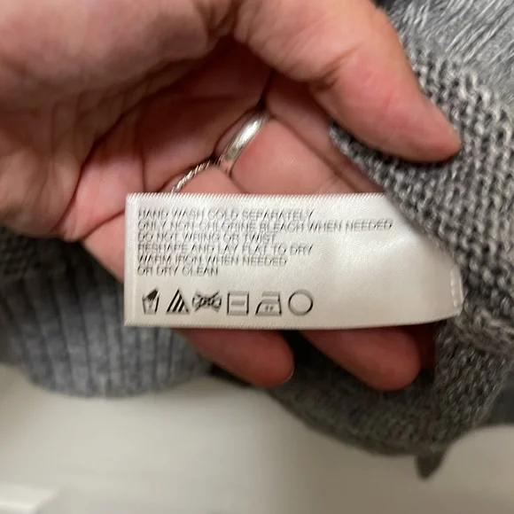 Intricate Wool Blend Sweater - Picture 4 of 7